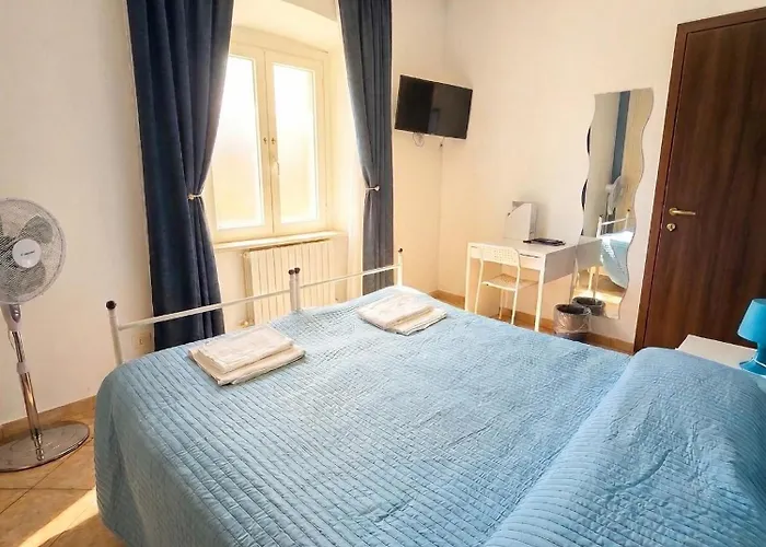 ベッド・アンド・ブレックファスト La Piazza Vercurago